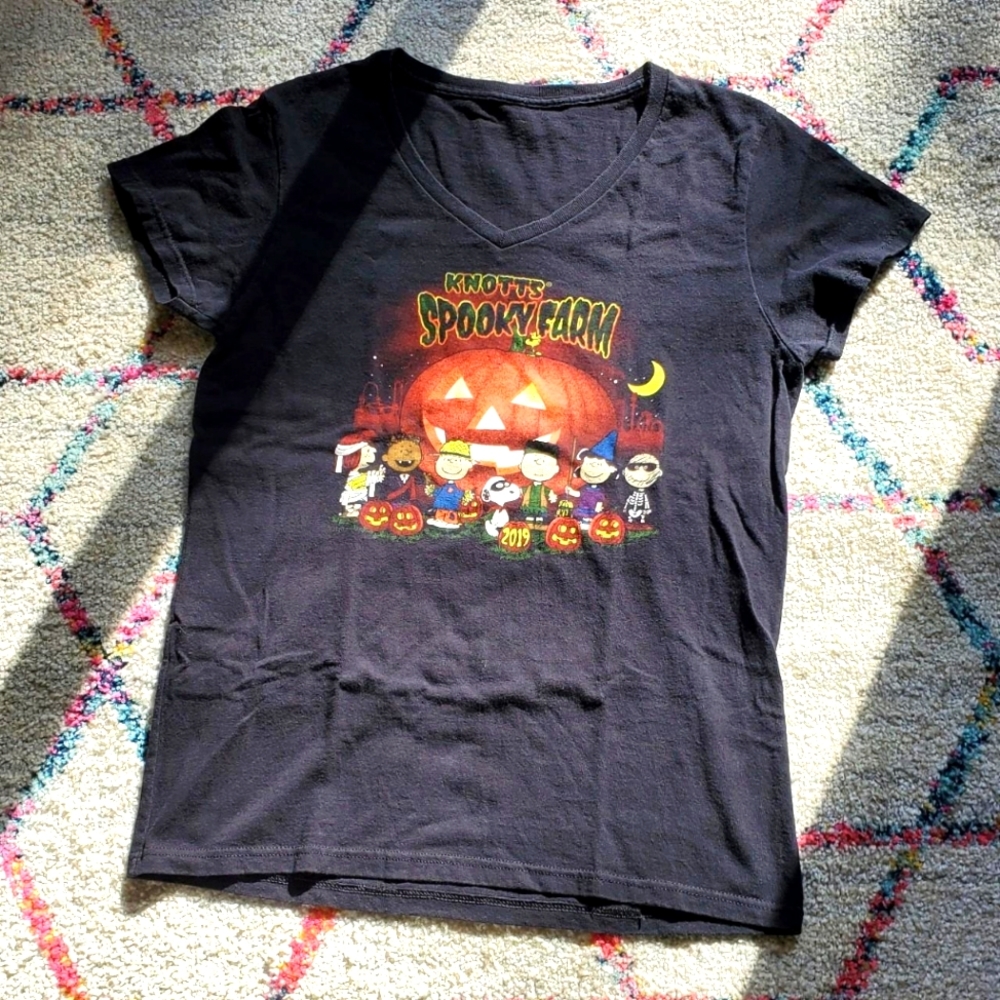 Peanuts Halloween V Neck